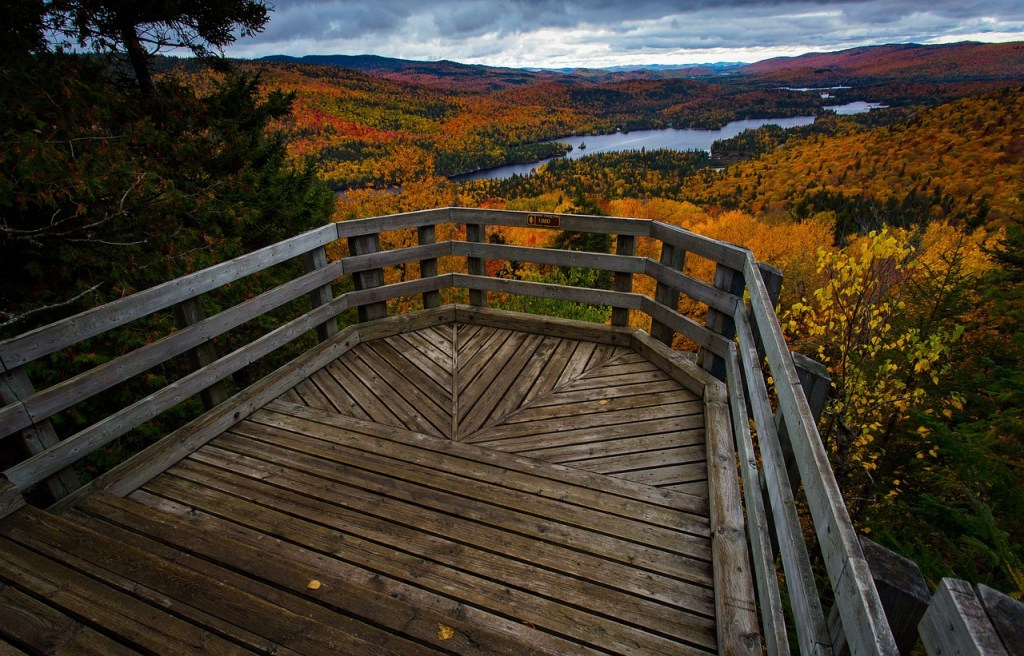 Photo de paysage d'automne prise dans le parc national de Mont-Tremblant au Québec