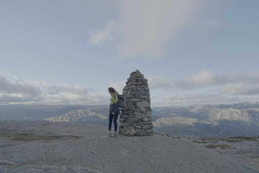 Cairn sur la randonnée de Kjerag